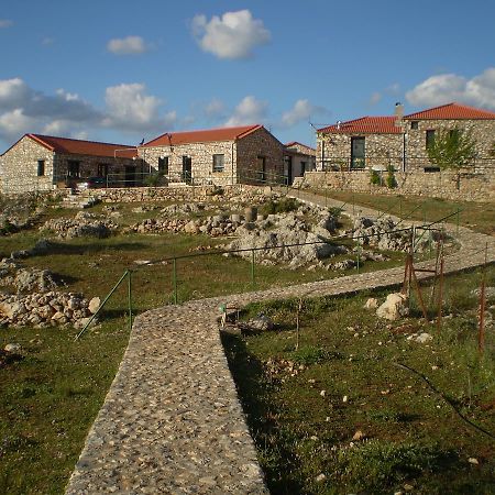 Arachovitika Kalivia Hotel Karyes Exterior foto